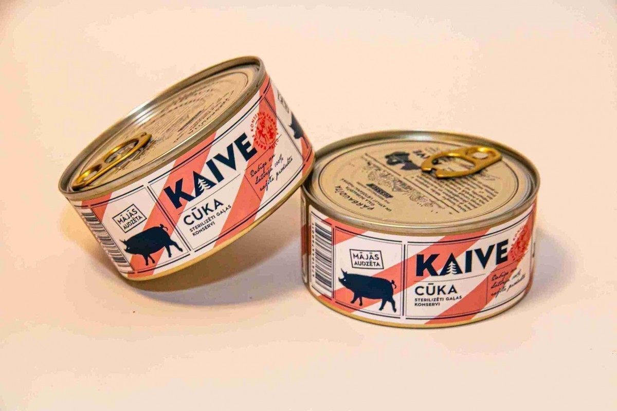 Homemade canned pork (sterilised)