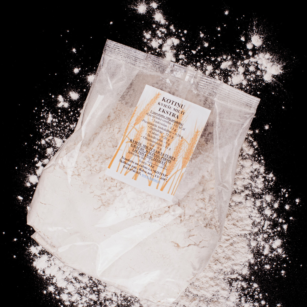 Coarse wheat flour 2kg
