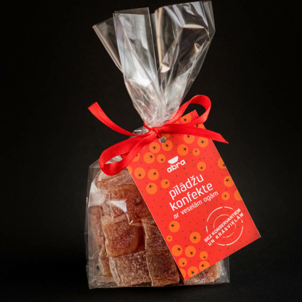 Pihlaka marmelaadikommid tervete marjadega